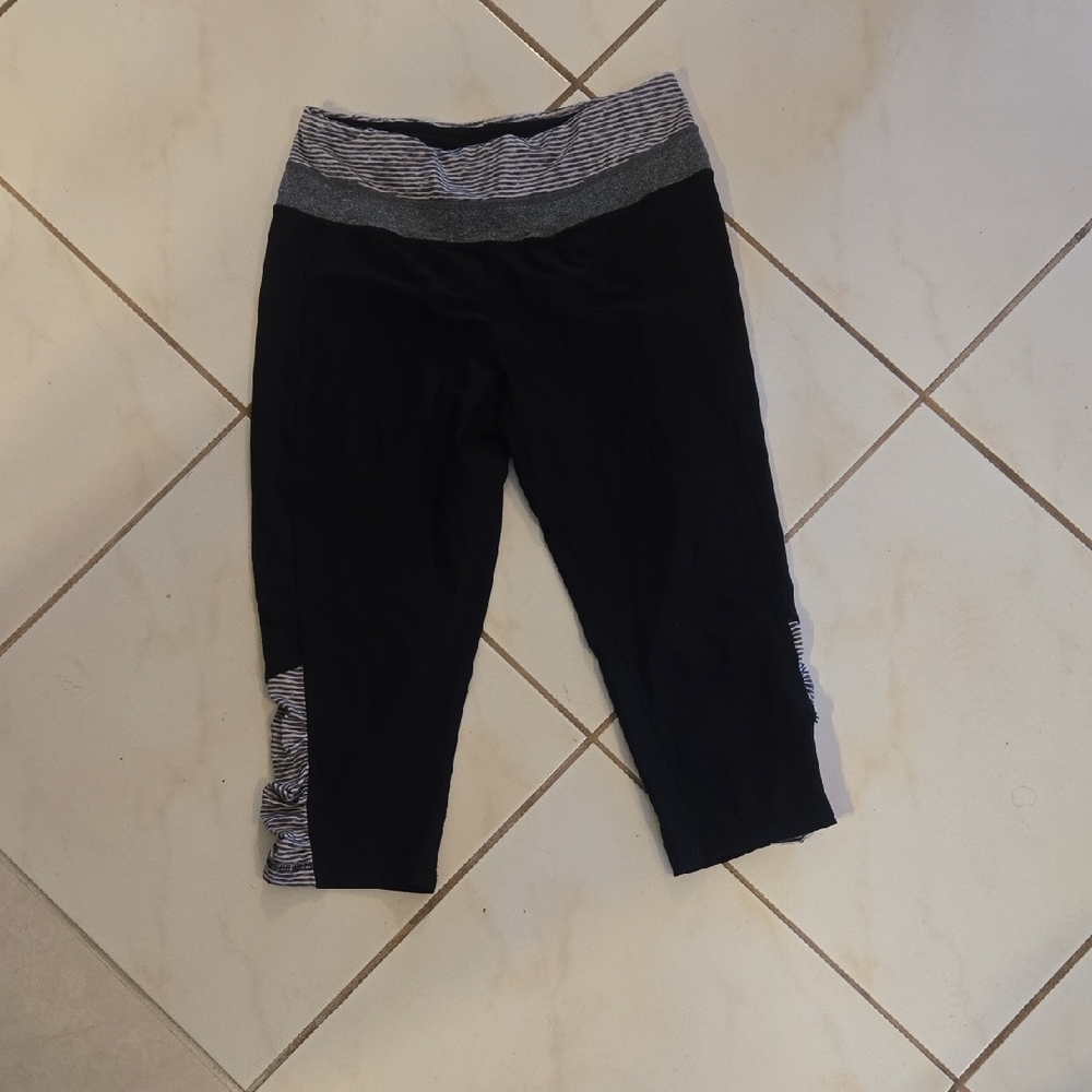 Women's Black and Gray Leggings